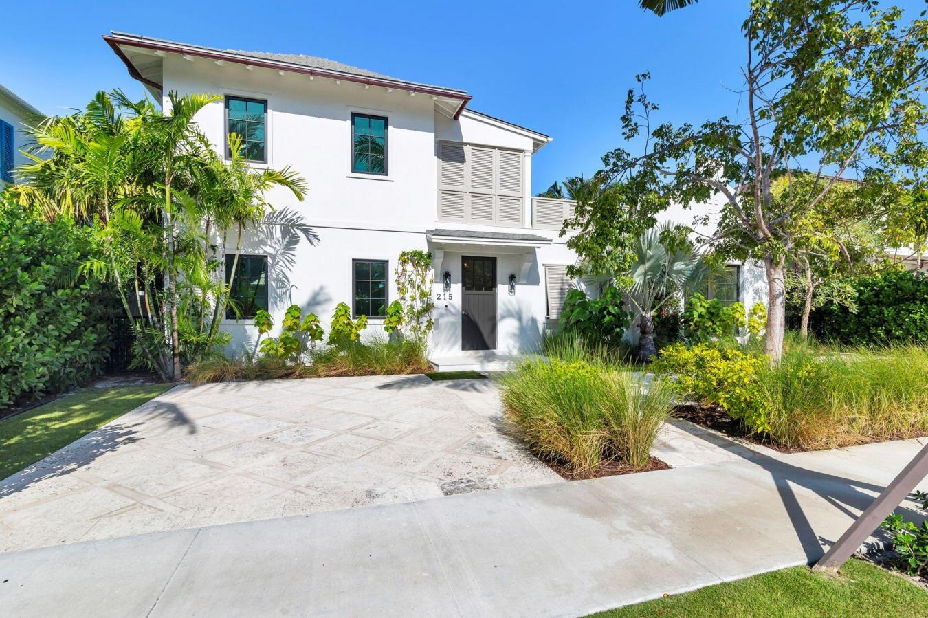 West Palm Beach, Florida, 33405, United States, 6 Bedrooms Bedrooms, ,7 BathroomsBathrooms,Residential,For Sale,1953538