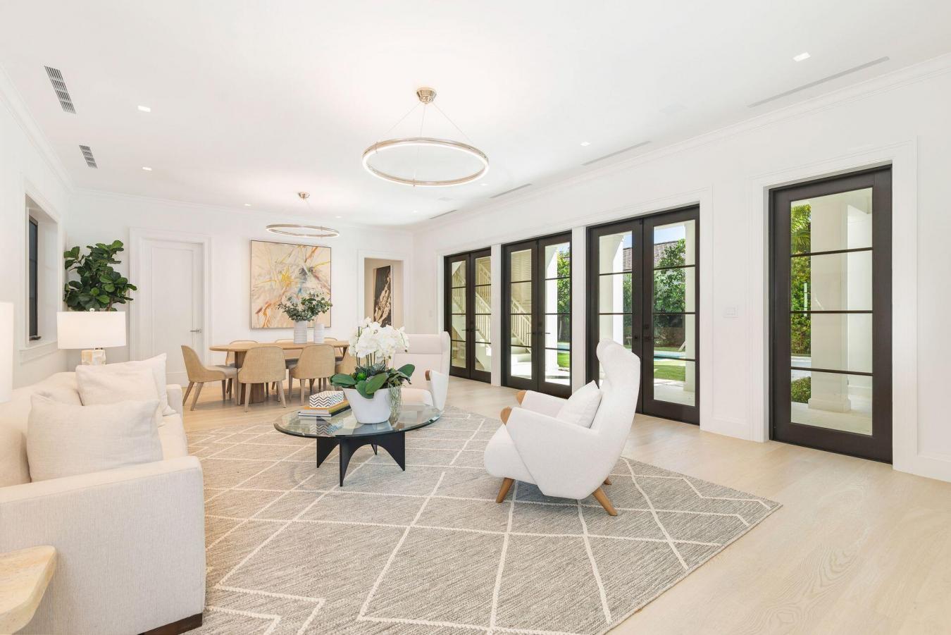 West Palm Beach, Florida, 33405, United States, 6 Bedrooms Bedrooms, ,7 BathroomsBathrooms,Residential,For Sale,1953538
