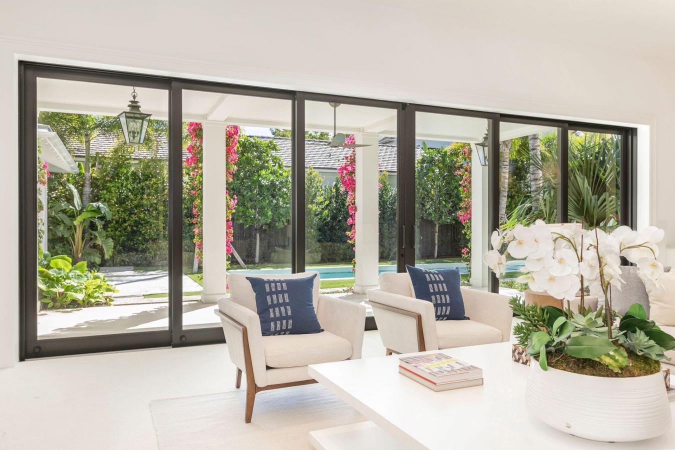 West Palm Beach, Florida, 33405, United States, 6 Bedrooms Bedrooms, ,7 BathroomsBathrooms,Residential,For Sale,1953538