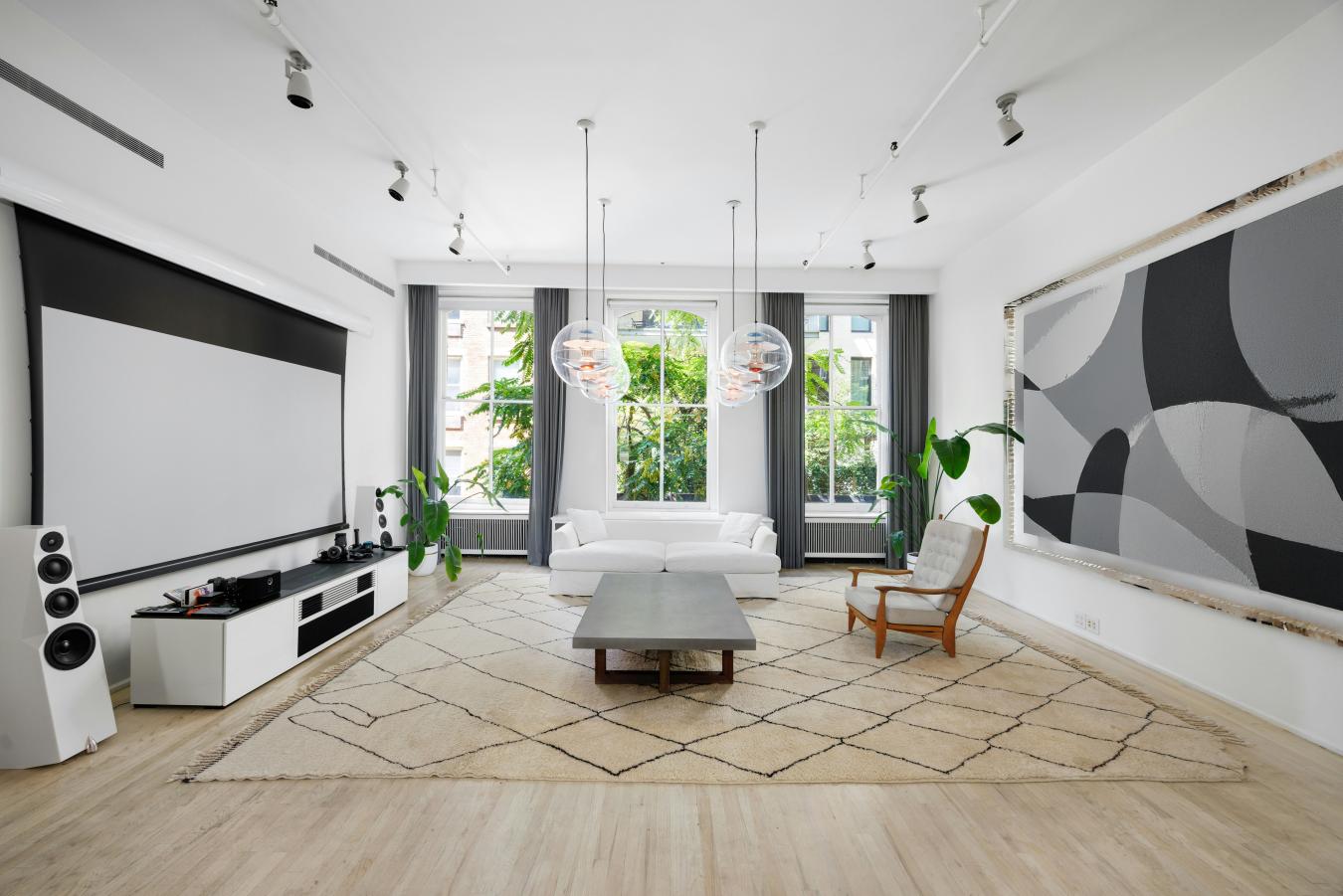 Soho, New York, 10012, United States, 2 Bedrooms Bedrooms, ,2 BathroomsBathrooms,Residential,For Sale,1953537