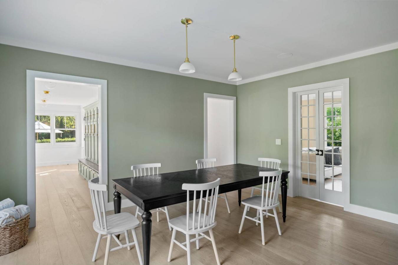 Village of East Hampton, New York, 11937, United States, 5 Bedrooms Bedrooms, ,4 BathroomsBathrooms,Residential,For Sale,1953536