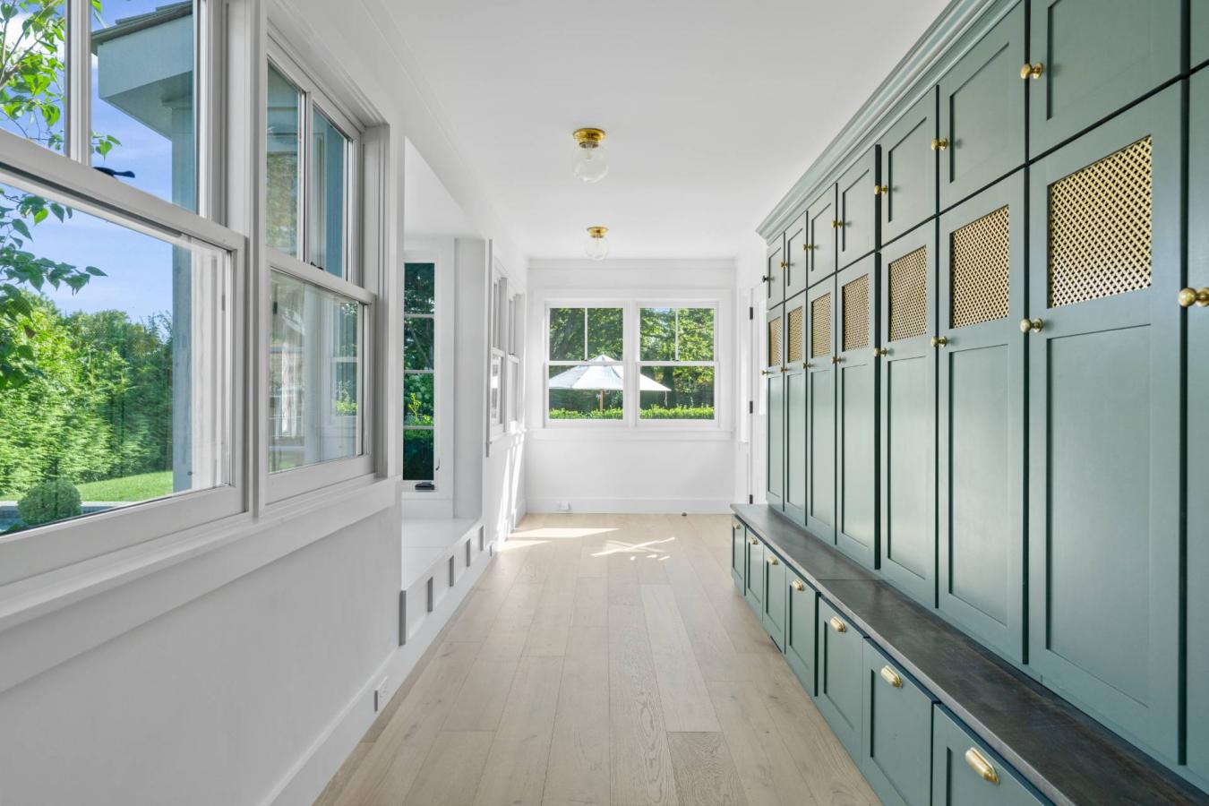 Village of East Hampton, New York, 11937, United States, 5 Bedrooms Bedrooms, ,4 BathroomsBathrooms,Residential,For Sale,1953536