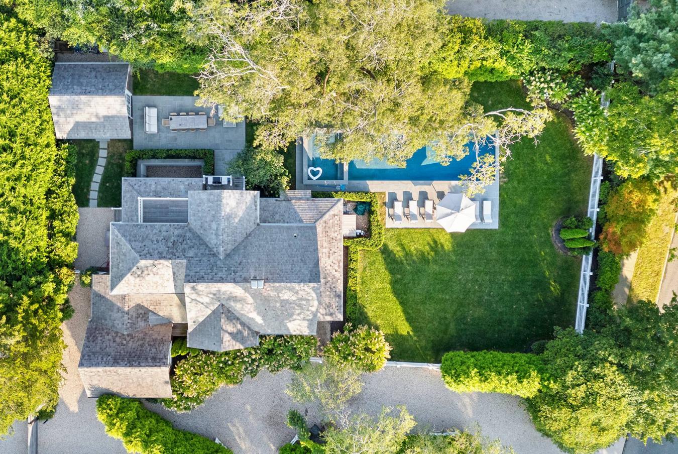 Village of East Hampton, New York, 11937, United States, 5 Bedrooms Bedrooms, ,4 BathroomsBathrooms,Residential,For Sale,1953536