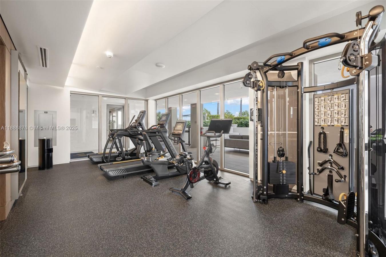 Coral Gables, Florida, 33134, United States, 4 Bedrooms Bedrooms, ,4 BathroomsBathrooms,Residential,For Sale,1964662