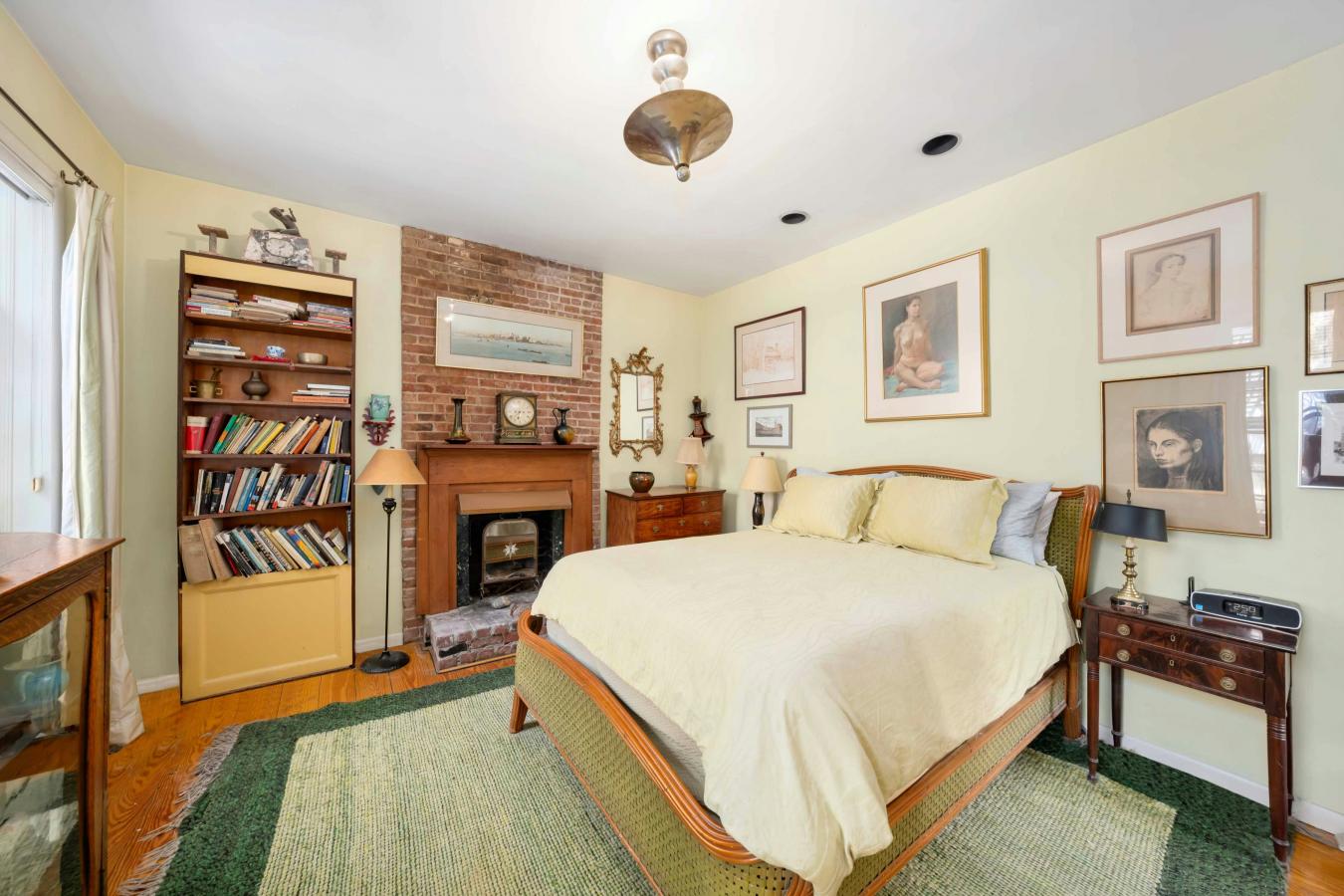 New York, New York, 10036, United States, 3 Bedrooms Bedrooms, ,3 BathroomsBathrooms,Residential,For Sale,1954483