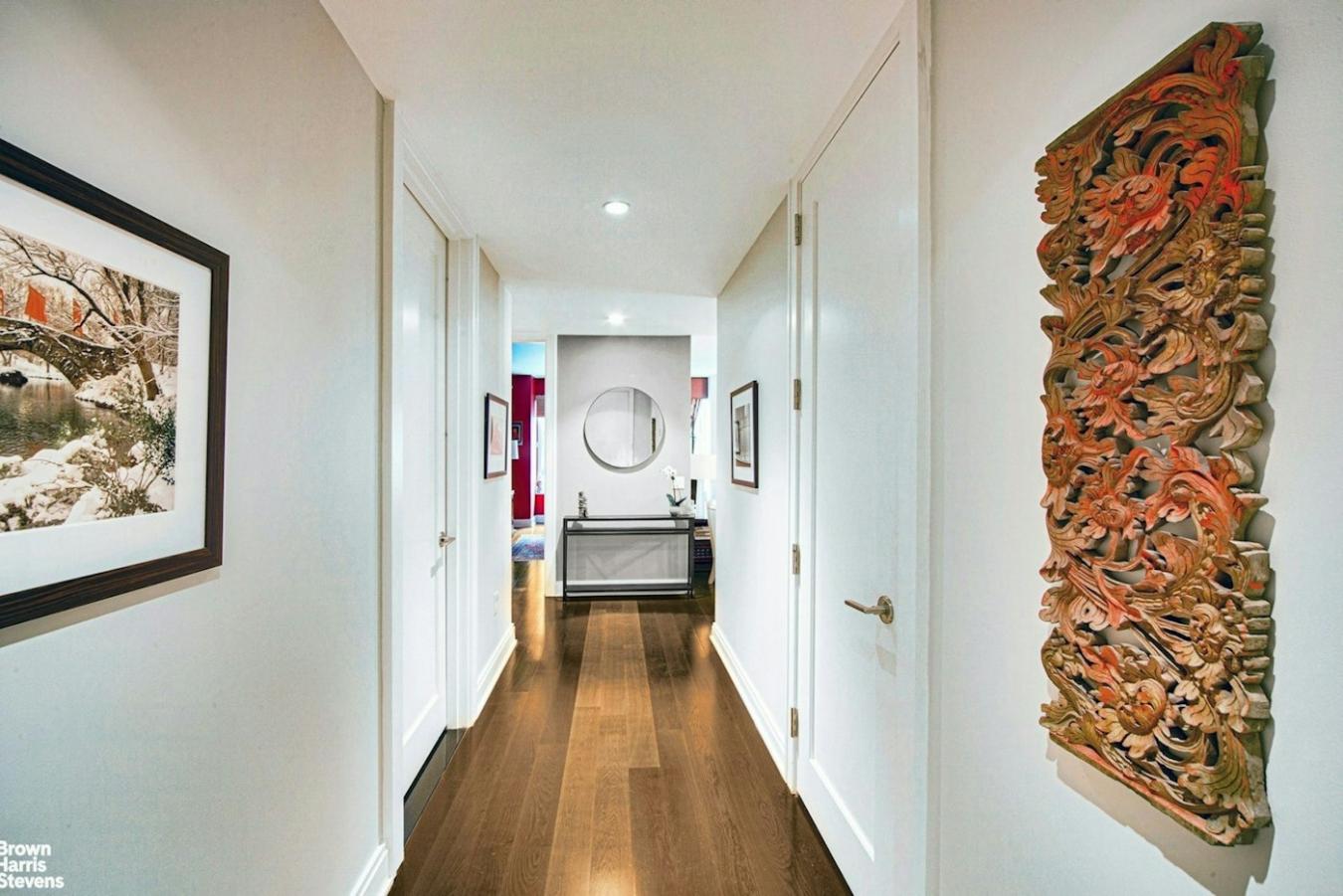 New York, New York, 10024, United States, 3 Bedrooms Bedrooms, ,2 BathroomsBathrooms,Residential,For Sale,1954482