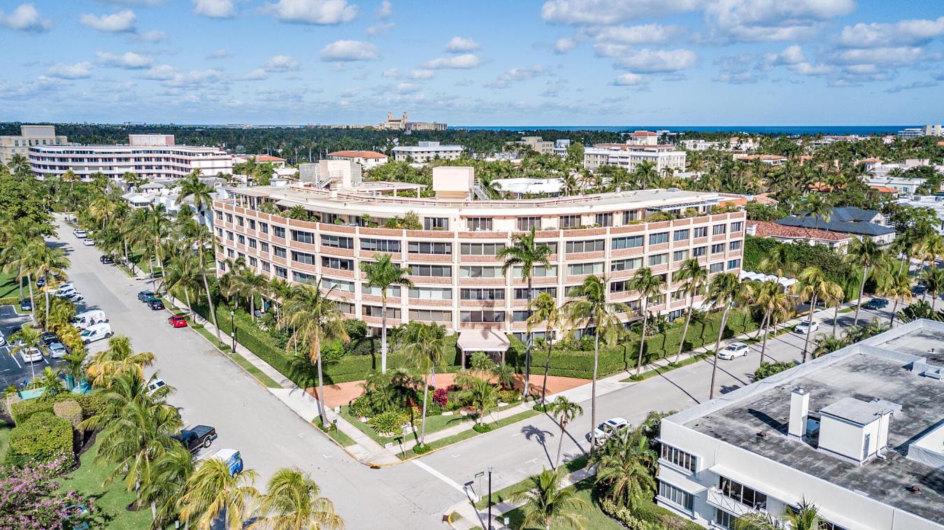 Palm Beach, Florida, 33480, United States, 1 Bedroom Bedrooms, ,1 BathroomBathrooms,Residential,For Sale,1953532