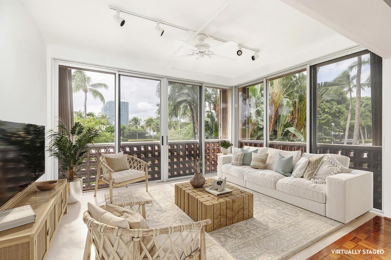 Palm Beach, Florida, 33480, United States, 1 Bedroom Bedrooms, ,1 BathroomBathrooms,Residential,For Sale,1953532