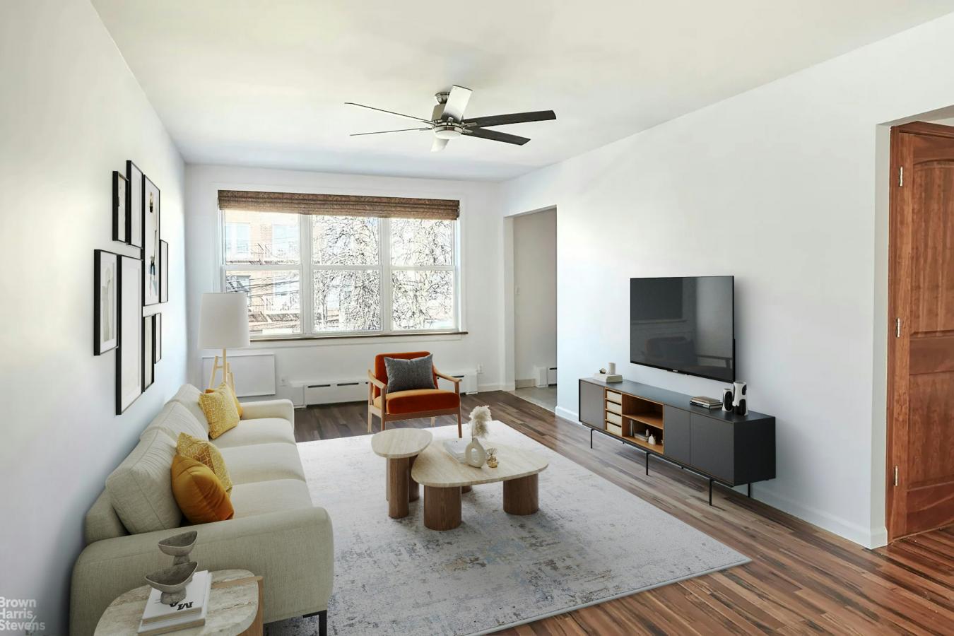 Ditmars Steinway, New York, 11102, United States, 5 Bedrooms Bedrooms, ,3 BathroomsBathrooms,Residential,For Sale,1953531