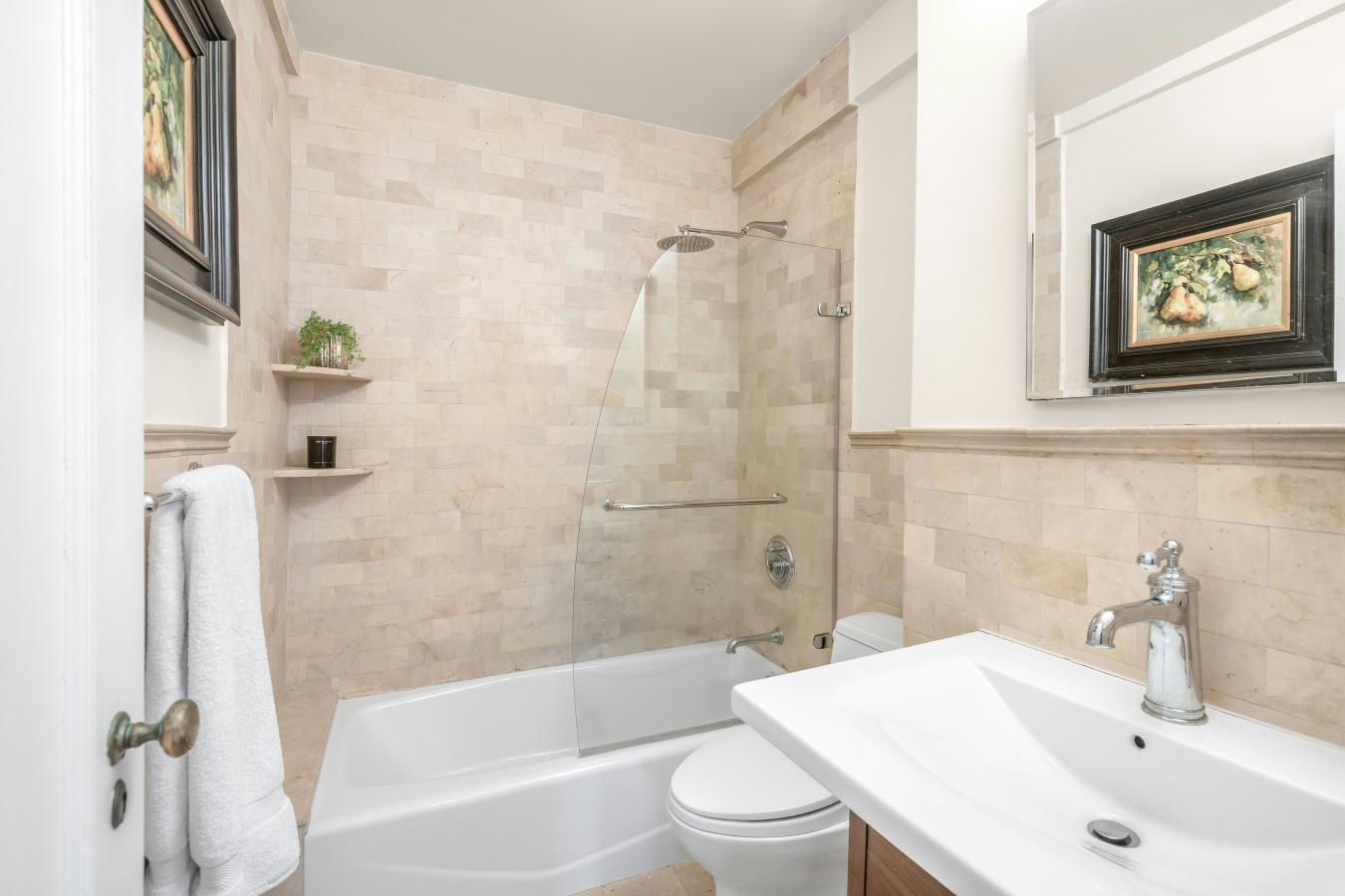 Kips Bay, New York, 10016, United States, 2 Bedrooms Bedrooms, ,2 BathroomsBathrooms,Residential,For Sale,1953527