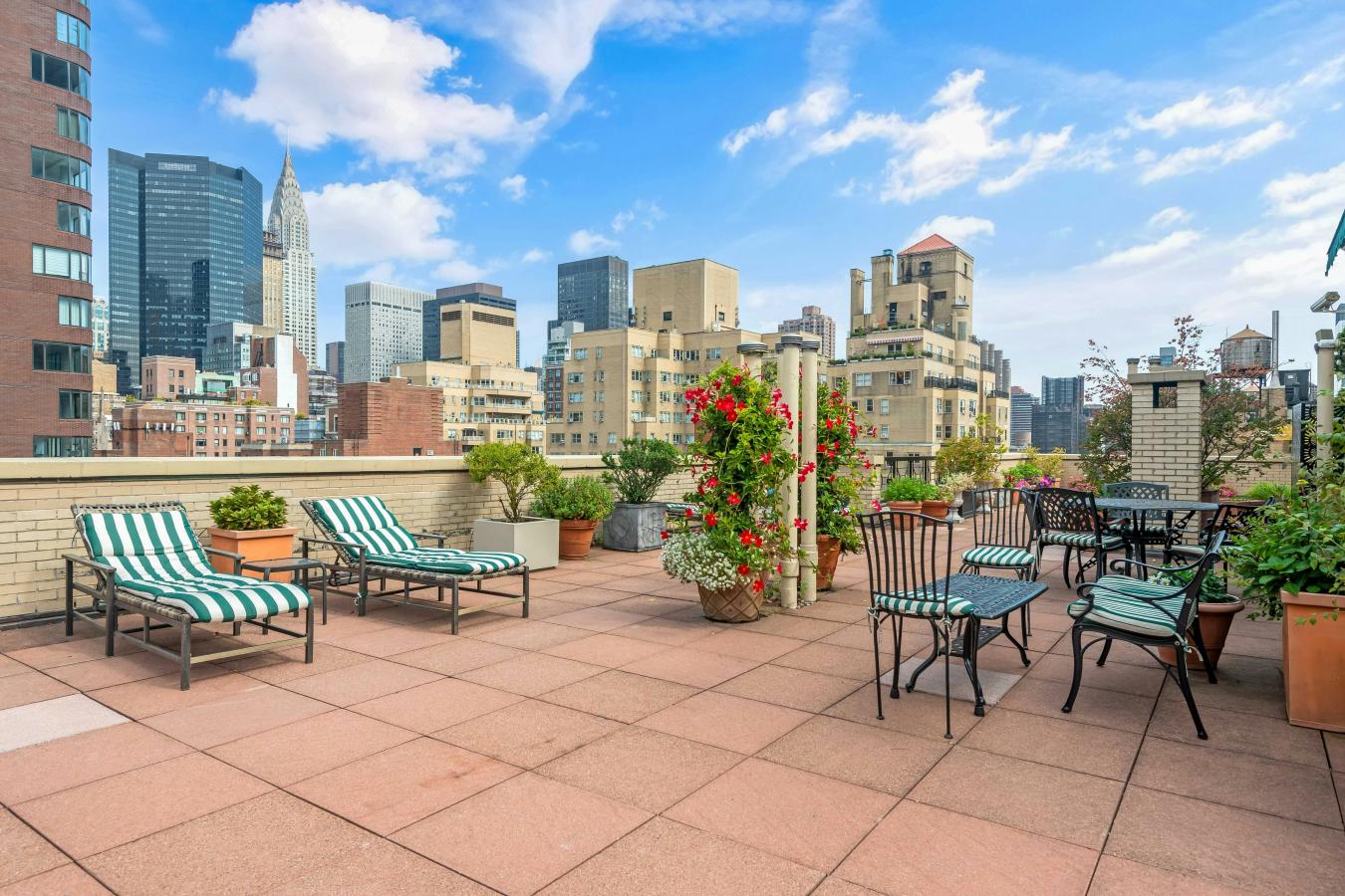 Kips Bay, New York, 10016, United States, 2 Bedrooms Bedrooms, ,2 BathroomsBathrooms,Residential,For Sale,1953527