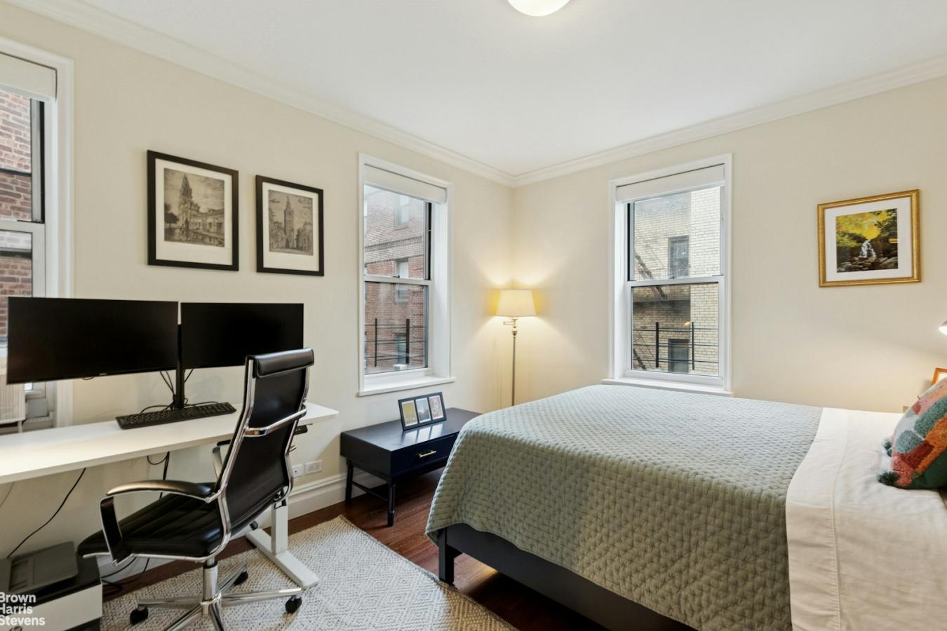 Jackson Heights, New York, 11372, United States, 3 Bedrooms Bedrooms, ,2 BathroomsBathrooms,Residential,For Sale,1953524