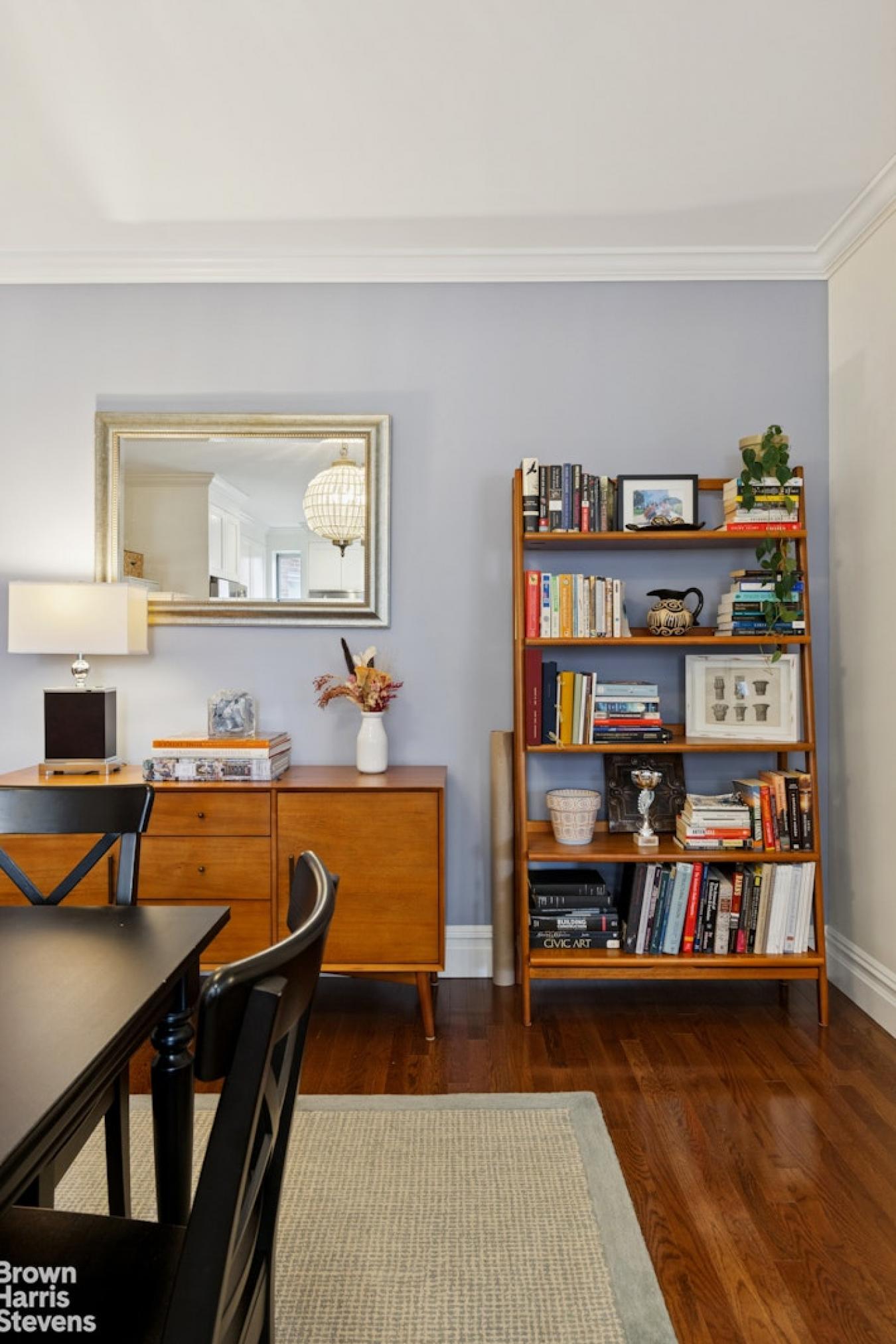 Jackson Heights, New York, 11372, United States, 3 Bedrooms Bedrooms, ,2 BathroomsBathrooms,Residential,For Sale,1953524