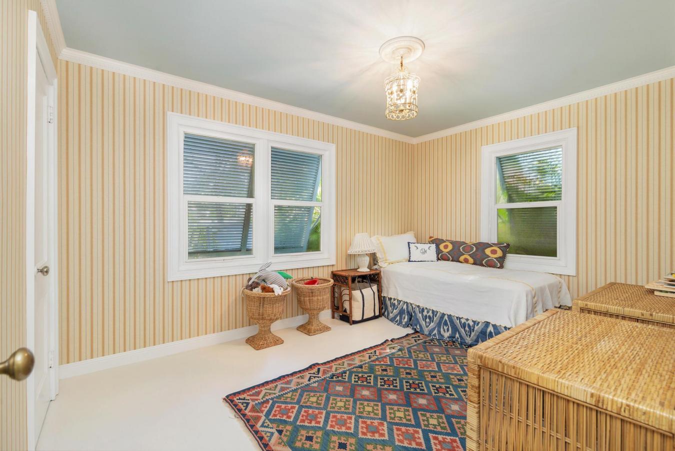 West Palm Beach, Florida, 33401, United States, 2 Bedrooms Bedrooms, ,1 BathroomBathrooms,Residential,For Sale,1953523