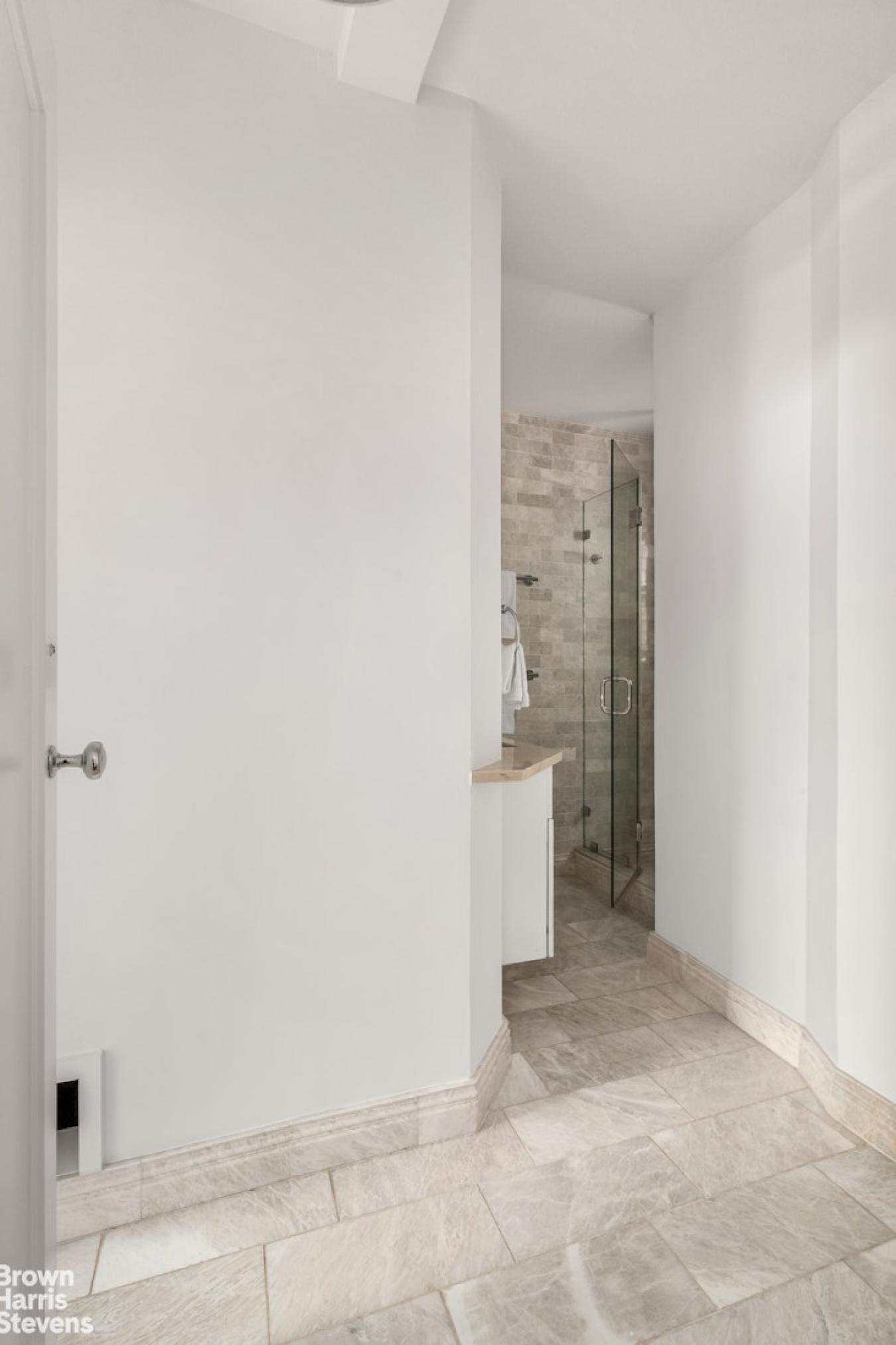 Kips Bay, New York, 10016, United States, 2 Bedrooms Bedrooms, ,2 BathroomsBathrooms,Residential,For Sale,1953522