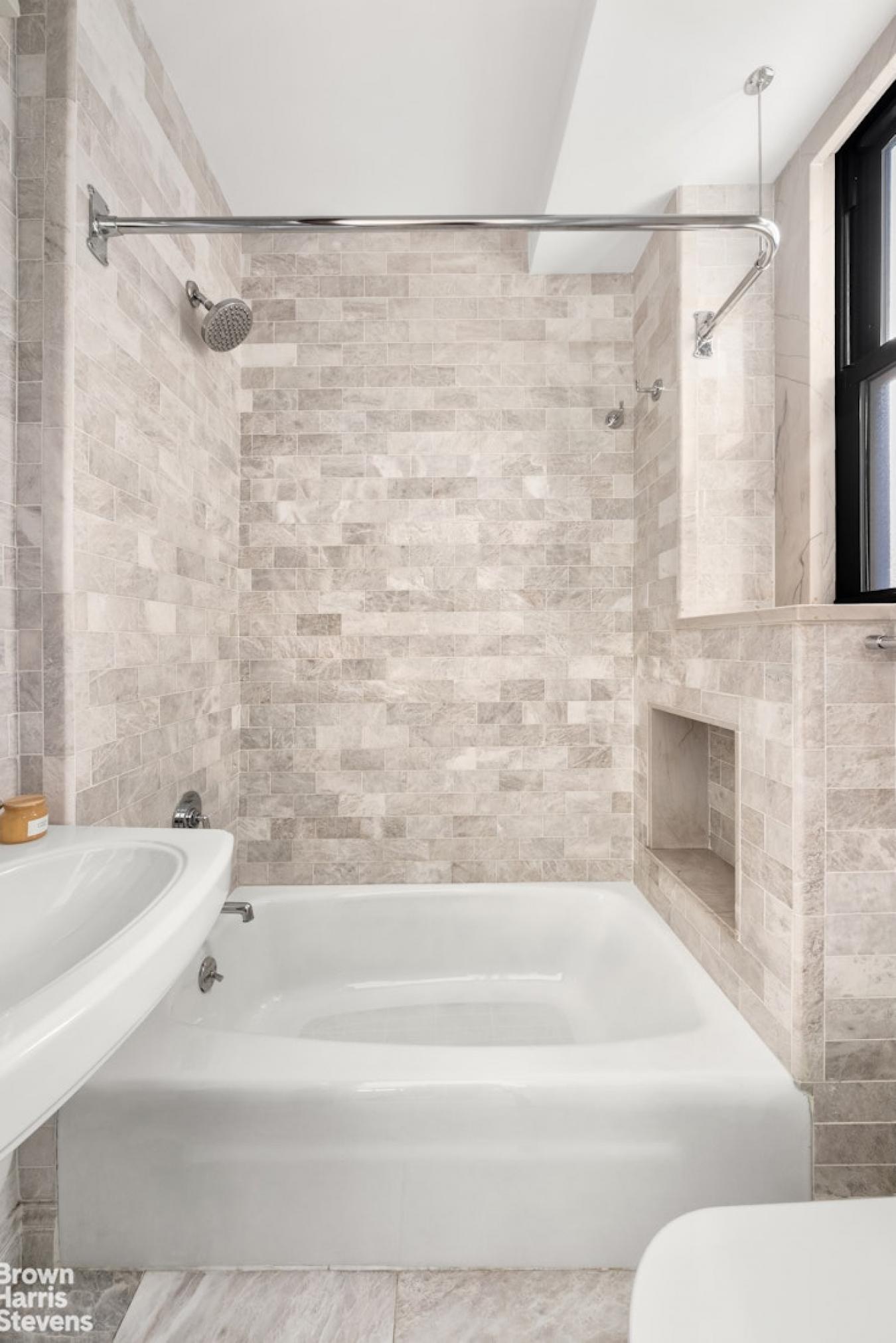 Kips Bay, New York, 10016, United States, 2 Bedrooms Bedrooms, ,2 BathroomsBathrooms,Residential,For Sale,1953522
