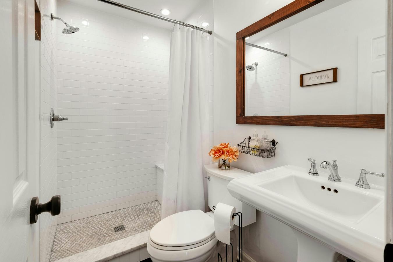 Lincoln Park, New Jersey, 07035, United States, 5 Bedrooms Bedrooms, ,3 BathroomsBathrooms,Residential,For Sale,1953520