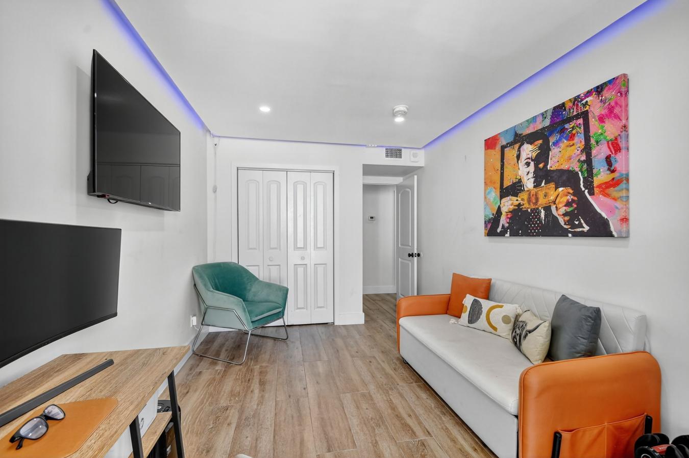 SOUTH PALM BEACH, PALM BAECH, 33480, United States, 3 Bedrooms Bedrooms, ,-2 BathroomBathrooms,Residential,For Sale,1953519