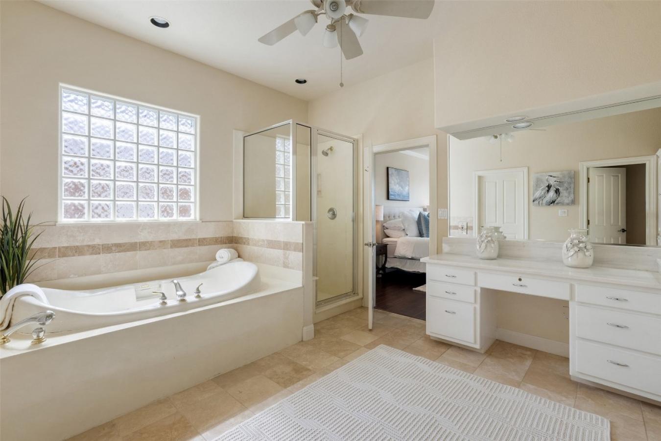 Point Venture, Travis, 78645, United States, 4 Bedrooms Bedrooms, ,3 BathroomsBathrooms,Residential,For Sale,1953518