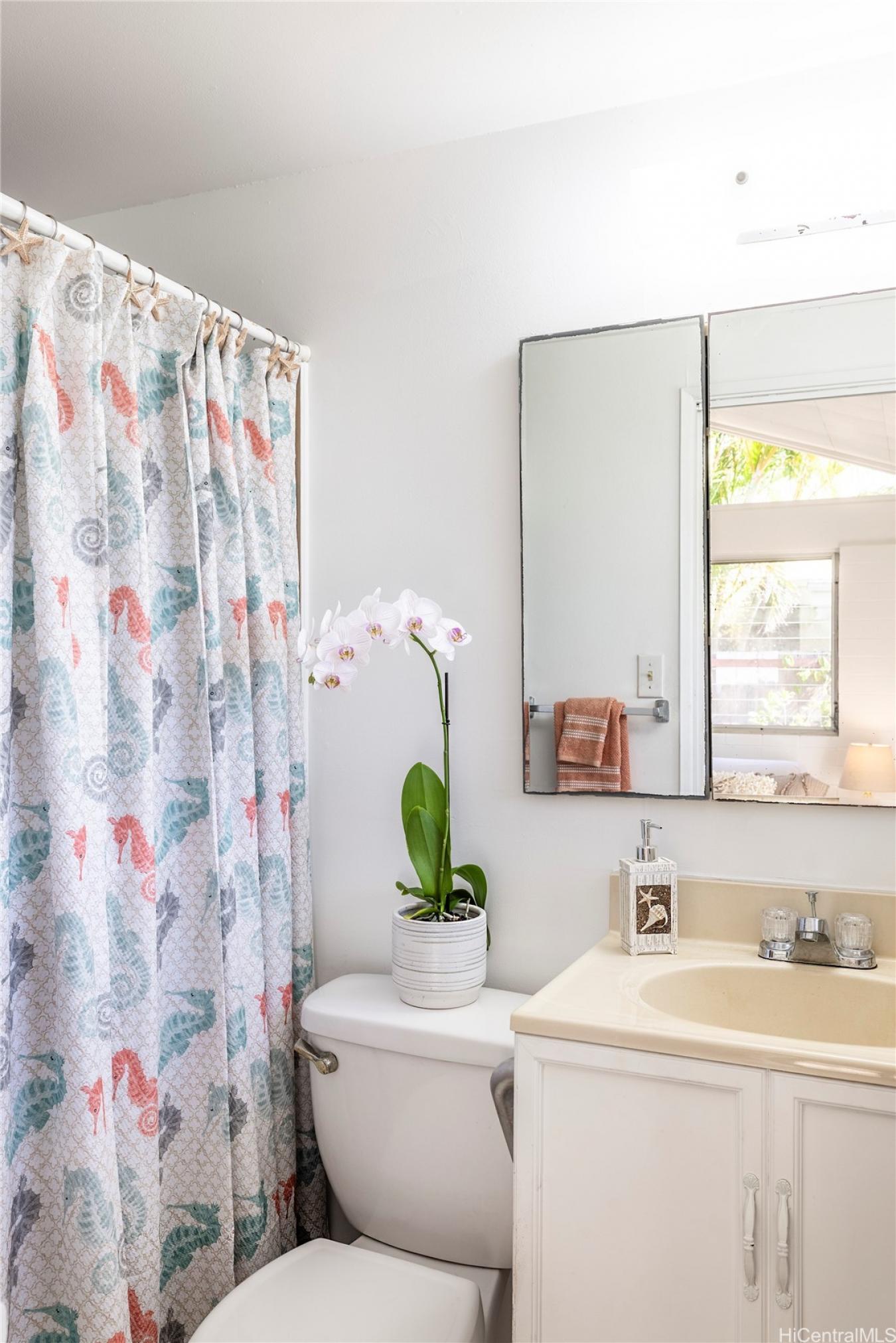 Honolulu, Oahu, 96825, United States, 3 Bedrooms Bedrooms, ,2 BathroomsBathrooms,Residential,For Sale,1953514