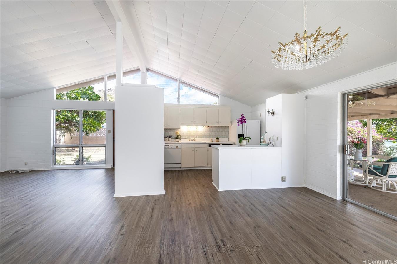 Honolulu, Oahu, 96825, United States, 3 Bedrooms Bedrooms, ,2 BathroomsBathrooms,Residential,For Sale,1953514