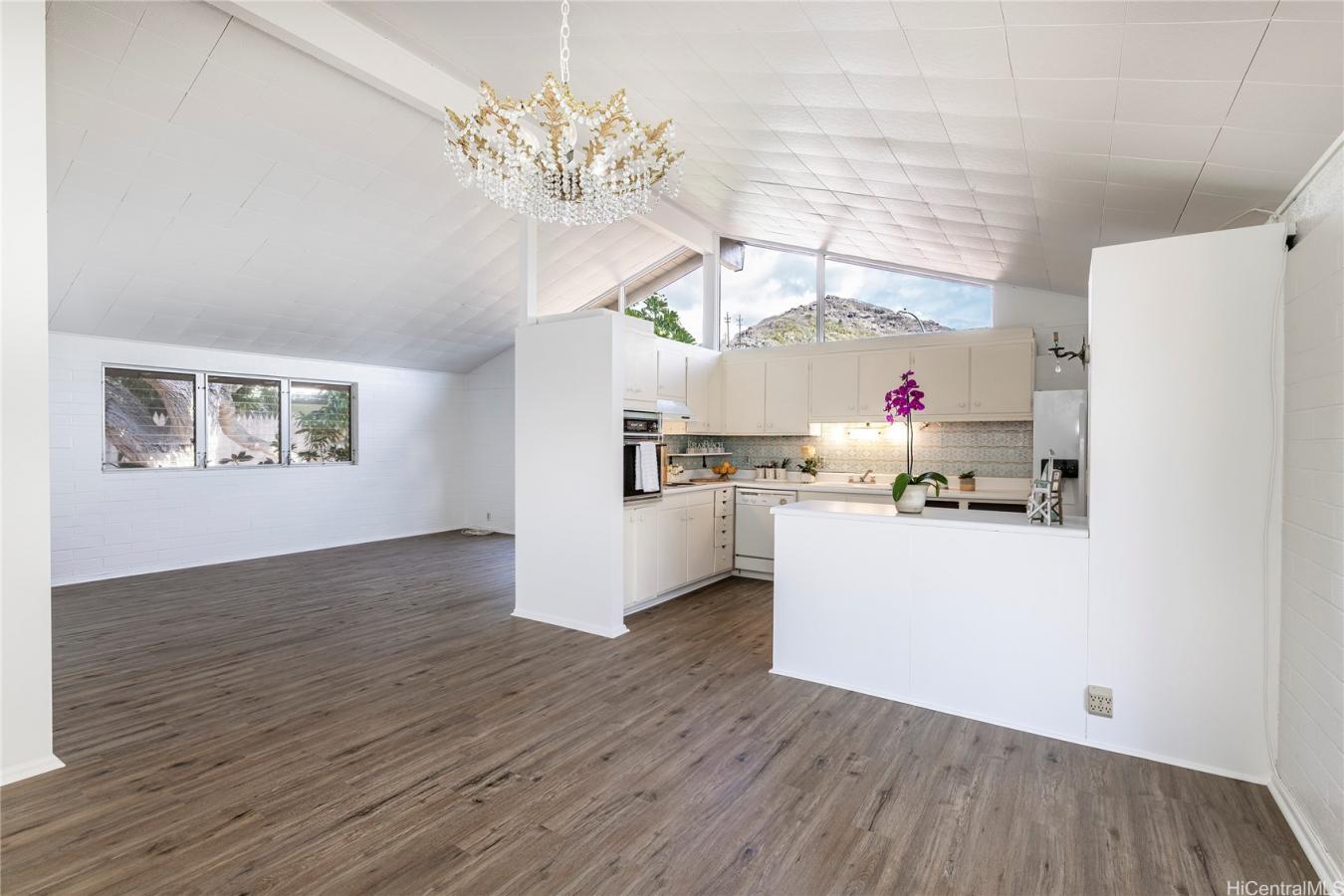 Honolulu, Oahu, 96825, United States, 3 Bedrooms Bedrooms, ,2 BathroomsBathrooms,Residential,For Sale,1953514