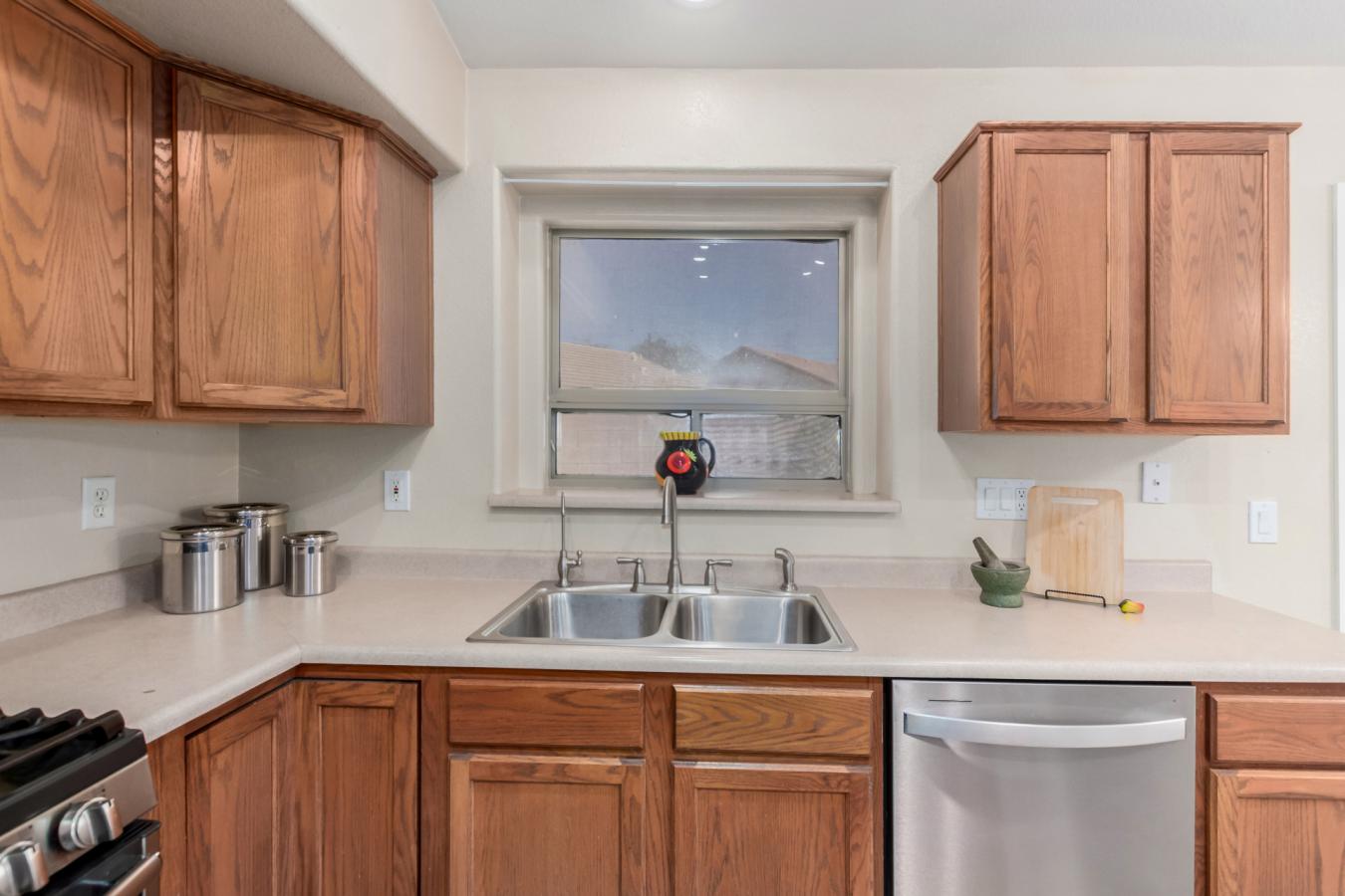Peoria, Maricopa, 85345, United States, 4 Bedrooms Bedrooms, ,2 BathroomsBathrooms,Residential,For Sale,1953512