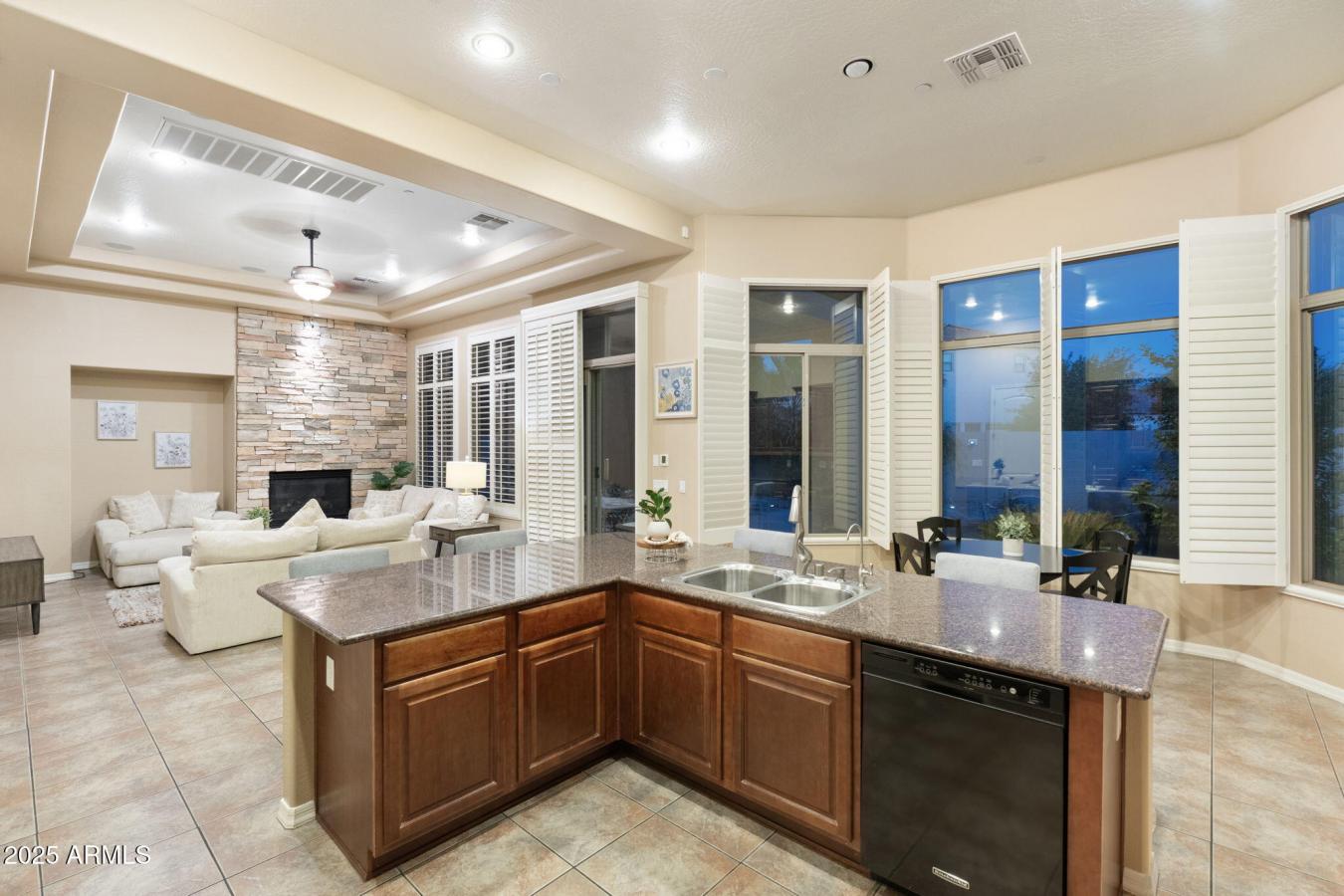 Litchfield Park, Maricopa, 85340, United States, 4 Bedrooms Bedrooms, ,4 BathroomsBathrooms,Residential,For Sale,1954259