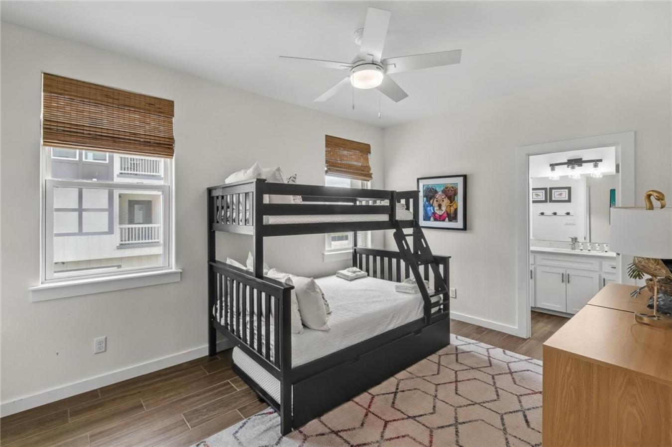Port Aransas, Nueces, 78373, United States, 4 Bedrooms Bedrooms, ,3 BathroomsBathrooms,Residential,For Sale,1953508