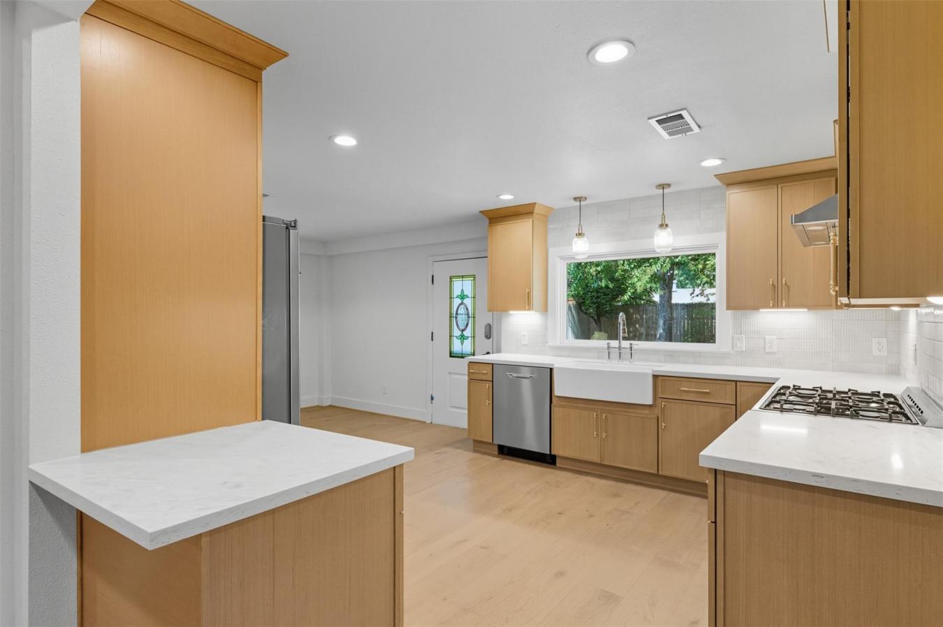 Houston, Harris, 77018, United States, 3 Bedrooms Bedrooms, ,2 BathroomsBathrooms,Residential,For Sale,1953920