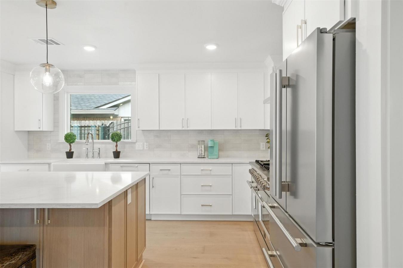 Houston, Harris, 77042, United States, 4 Bedrooms Bedrooms, ,2 BathroomsBathrooms,Residential,For Sale,1953919