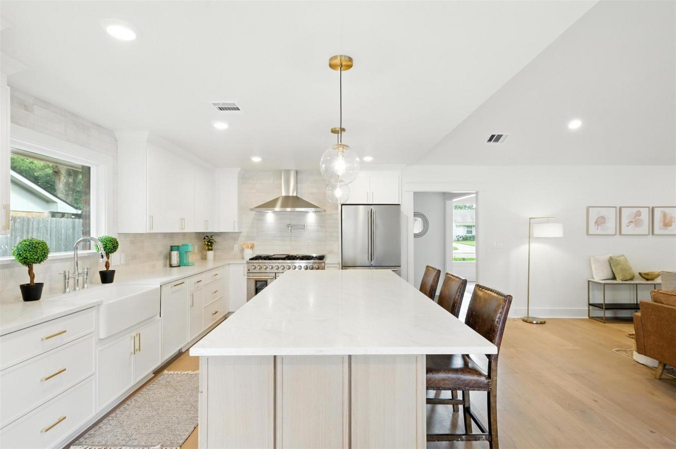 Houston, Harris, 77042, United States, 4 Bedrooms Bedrooms, ,2 BathroomsBathrooms,Residential,For Sale,1953919