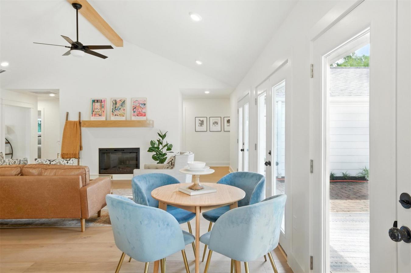 Houston, Harris, 77042, United States, 4 Bedrooms Bedrooms, ,2 BathroomsBathrooms,Residential,For Sale,1953919