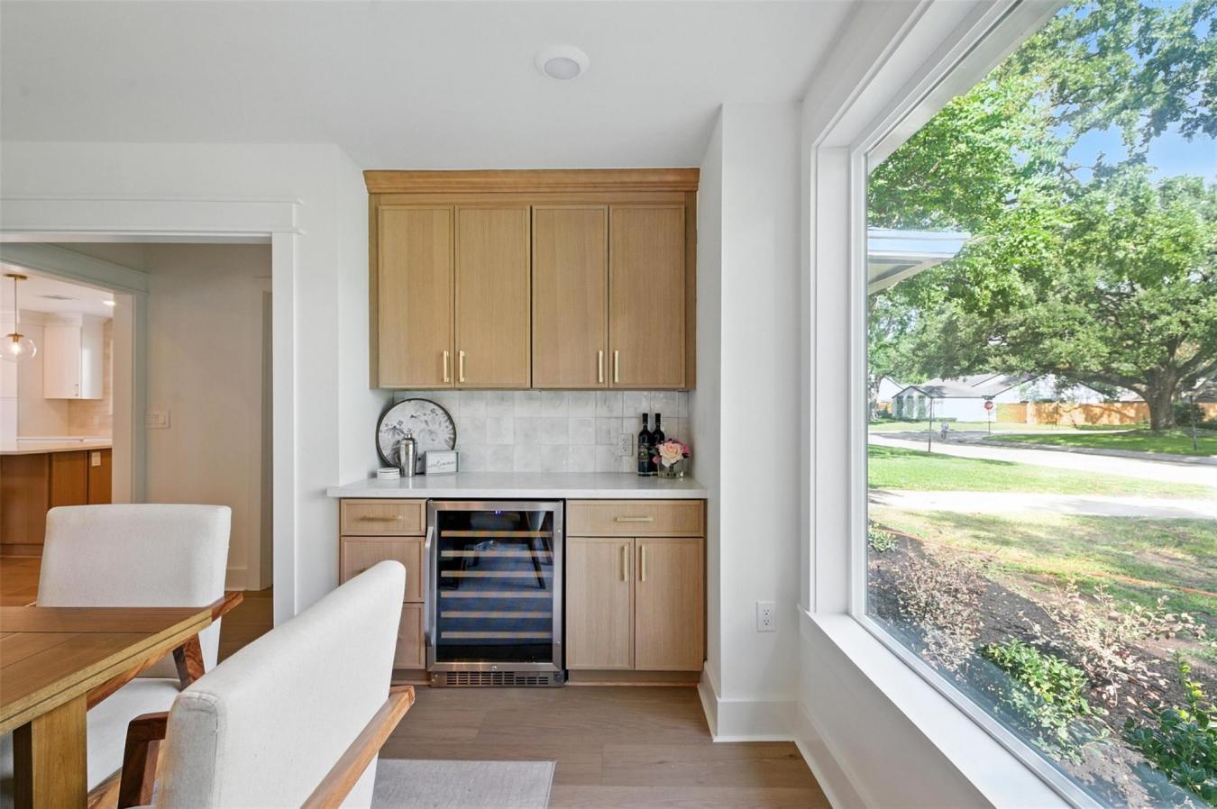 Houston, Harris, 77042, United States, 4 Bedrooms Bedrooms, ,2 BathroomsBathrooms,Residential,For Sale,1953919