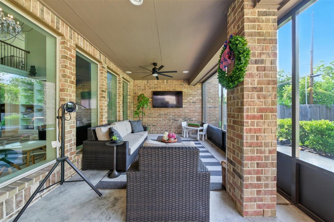 Houston, Harris, 77055, United States, 4 Bedrooms Bedrooms, ,3 BathroomsBathrooms,Residential,For Sale,1953918