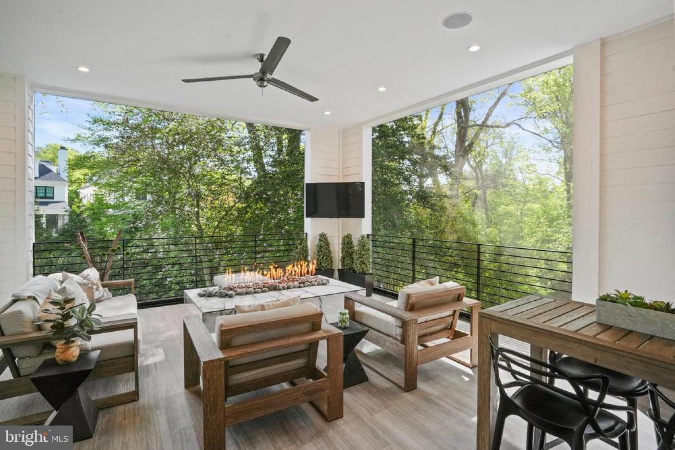 WASHINGTON, WASHINGTON, 20016, United States, 5 Bedrooms Bedrooms, ,5 BathroomsBathrooms,Residential,For Sale,1953917