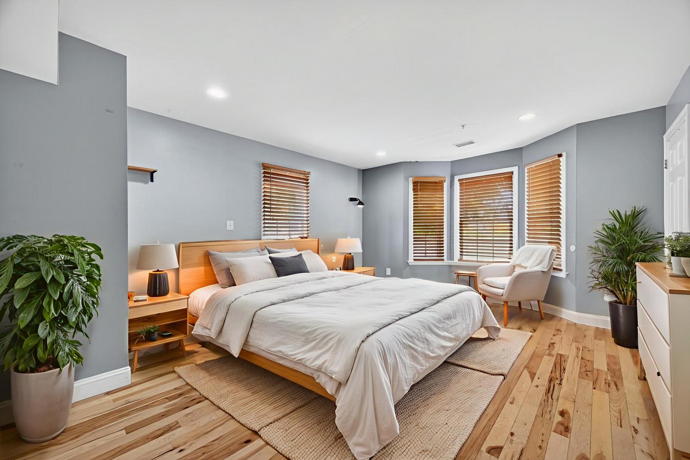 Hyattsville, Maryland, 20782, United States, 7 Bedrooms Bedrooms, ,5 BathroomsBathrooms,Residential,For Sale,1953916