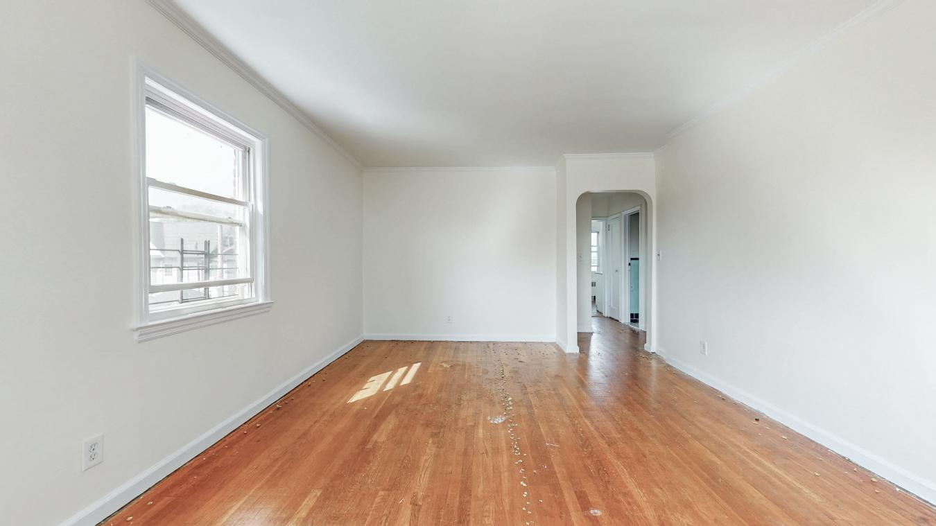 Kew Gardens, Queens, 11415, United States, 5 Bedrooms Bedrooms, ,3 BathroomsBathrooms,Residential,For Sale,1953913