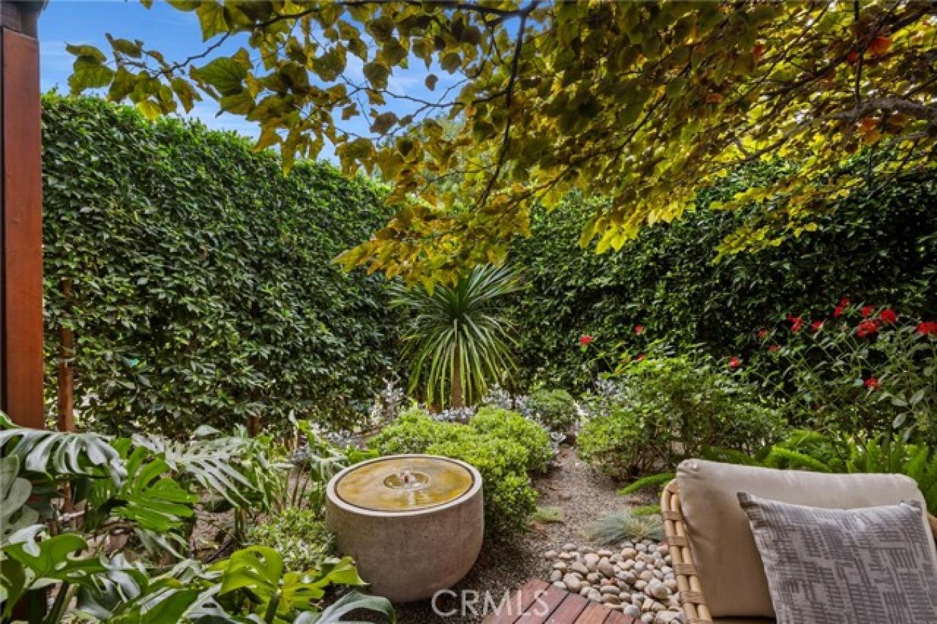 Long Beach, Los Angeles, 90808, United States, 3 Bedrooms Bedrooms, ,4 BathroomsBathrooms,Residential,For Sale,1953909