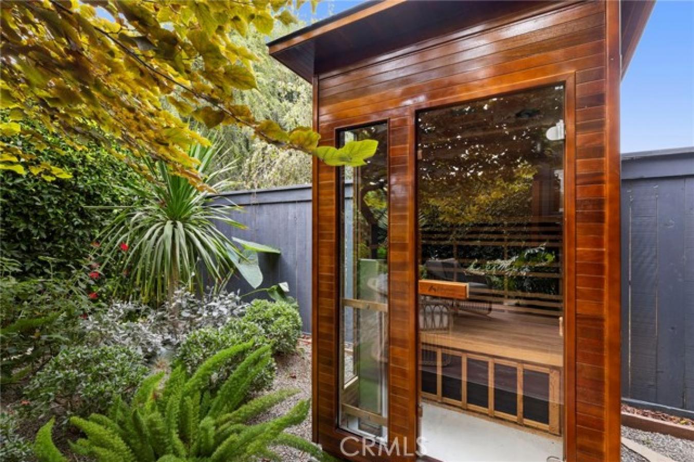 Long Beach, Los Angeles, 90808, United States, 3 Bedrooms Bedrooms, ,4 BathroomsBathrooms,Residential,For Sale,1953909