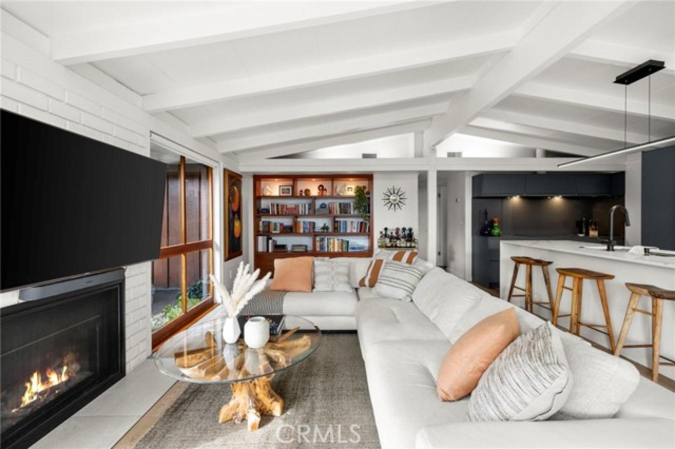 Long Beach, Los Angeles, 90808, United States, 3 Bedrooms Bedrooms, ,4 BathroomsBathrooms,Residential,For Sale,1953909