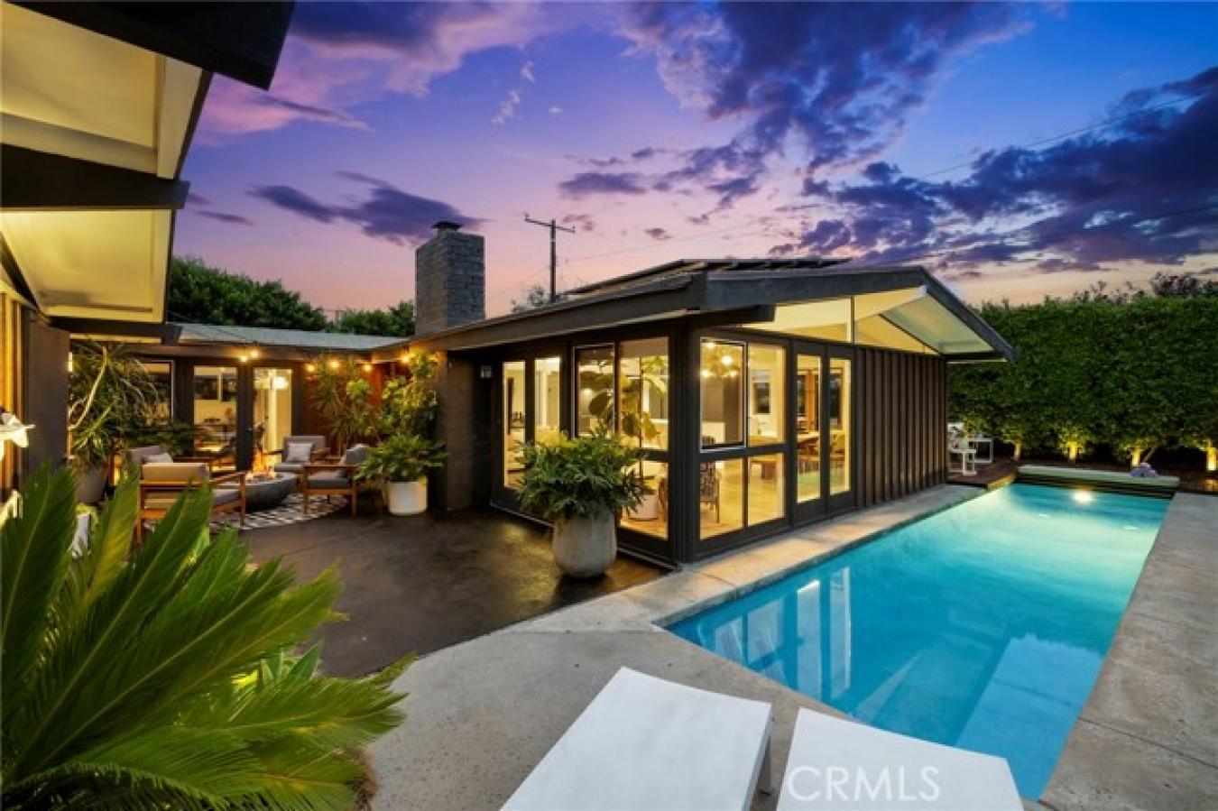 Long Beach, Los Angeles, 90808, United States, 3 Bedrooms Bedrooms, ,4 BathroomsBathrooms,Residential,For Sale,1953909