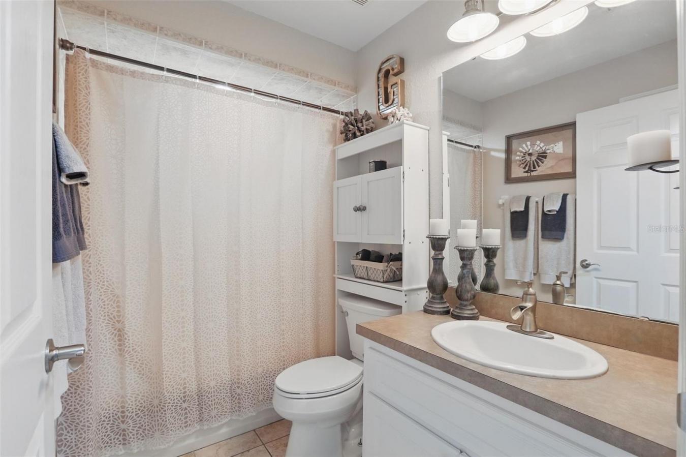 LAKELAND, Polk, 33810, United States, 4 Bedrooms Bedrooms, ,3 BathroomsBathrooms,Residential,For Sale,1953907