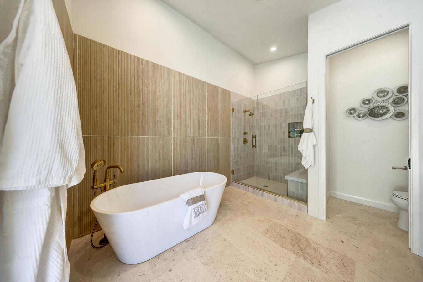 Phoenix, Maricopa, 85018, United States, 4 Bedrooms Bedrooms, ,4 BathroomsBathrooms,Residential,For Sale,1953906