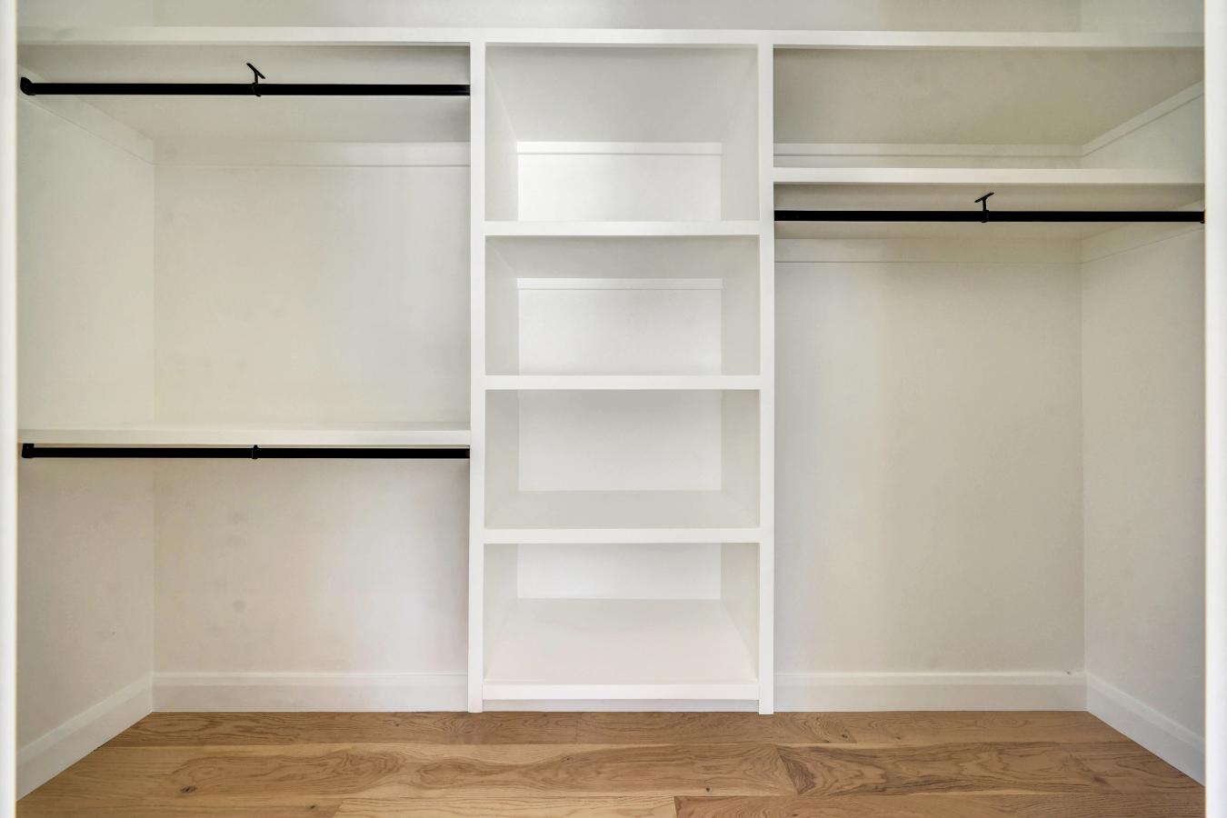 Phoenix, Maricopa, 85018, United States, 4 Bedrooms Bedrooms, ,4 BathroomsBathrooms,Residential,For Sale,1953906