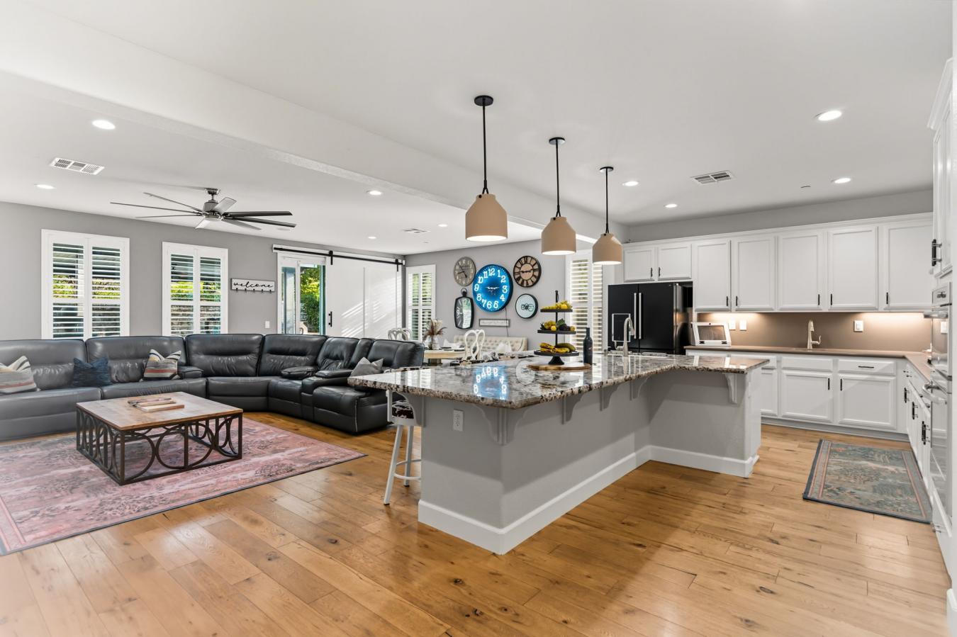 Roseville, California, 95747, United States, 4 Bedrooms Bedrooms, ,3 BathroomsBathrooms,Residential,For Sale,1953905