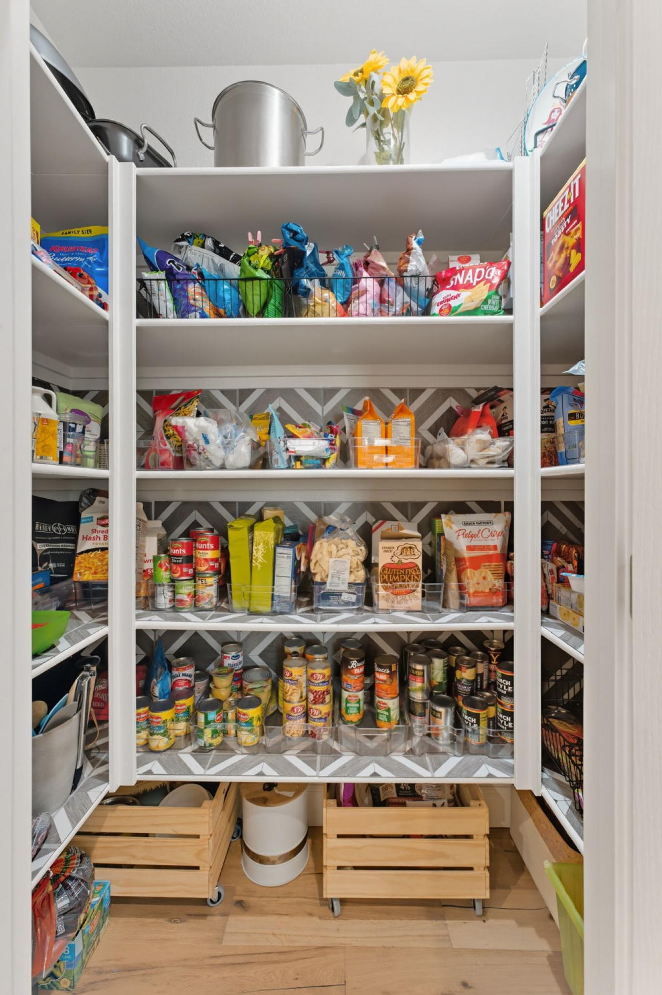 Roseville, California, 95747, United States, 4 Bedrooms Bedrooms, ,3 BathroomsBathrooms,Residential,For Sale,1953905