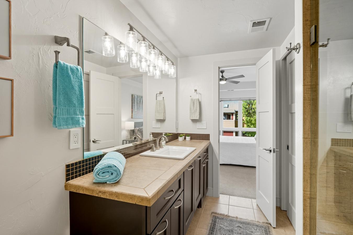 Boulder, Boulder, 80303, United States, 3 Bedrooms Bedrooms, ,3 BathroomsBathrooms,Residential,For Sale,1953901