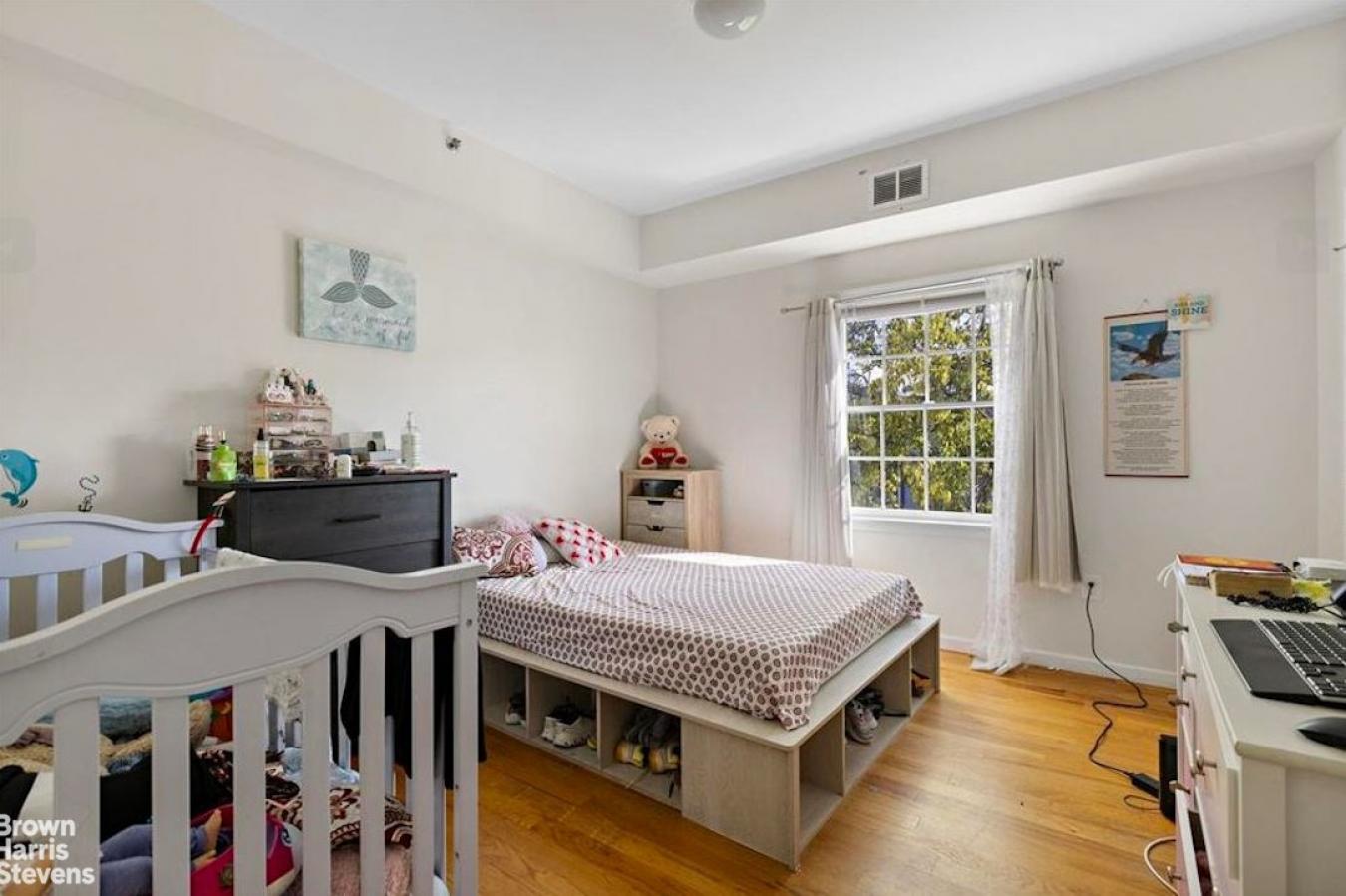 Union City, New Jersey, 07087, United States, 8 Bedrooms Bedrooms, ,8 BathroomsBathrooms,Residential,For Sale,1953895