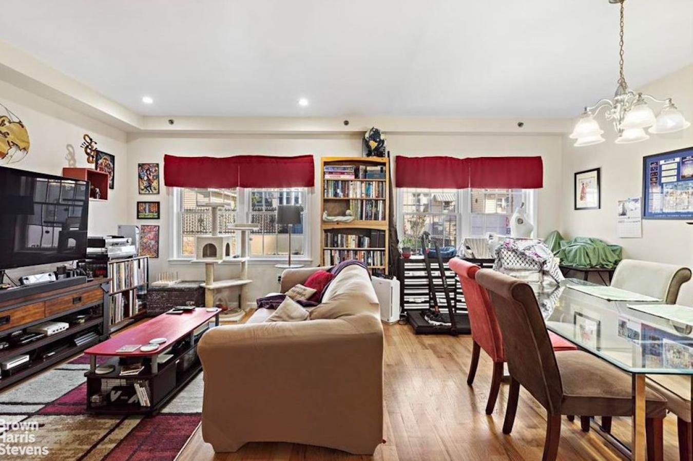 Union City, New Jersey, 07087, United States, 8 Bedrooms Bedrooms, ,8 BathroomsBathrooms,Residential,For Sale,1953895